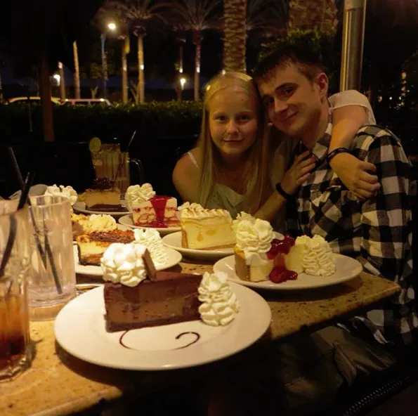 6ab61823052274b8224d253cb3267e57.png